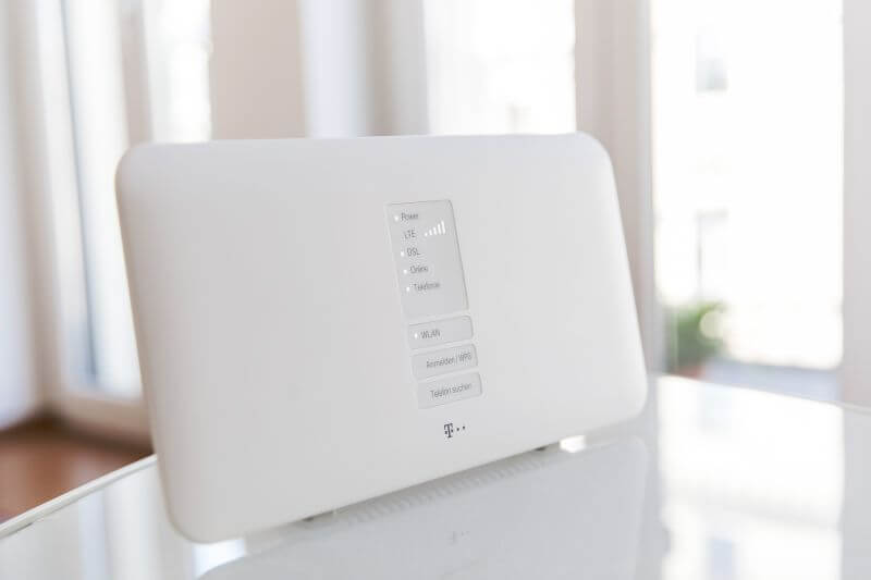 volwassen Tram zuurstof Speedport-Router der Telekom sichern: So geht's | reichelt.de|Speedport- Router der Telekom sichern: So geht's | reichelt.de volwassen Tram zuurstof Speedport-Router der Telekom sichern: So geht's | reichelt.de|Speedport- Router der Telekom sichern: So geht's | reichelt.de