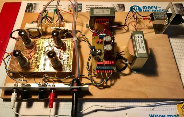 Musikgenuss pur mit einem selbstgebauten Kopfhörerverstärker. So kommen Röhren-Fans auf ihre Kosten!