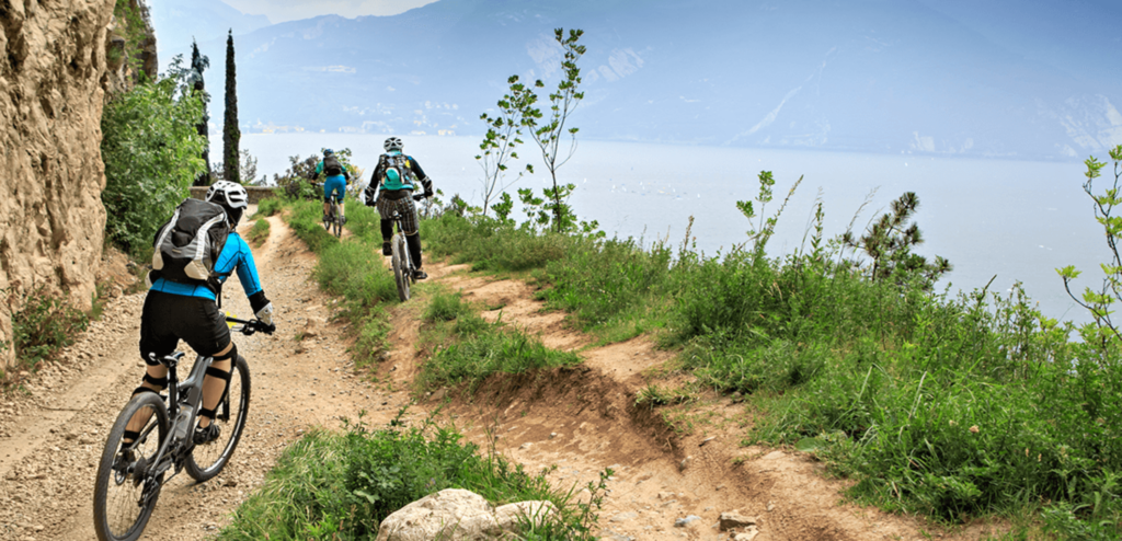Vélo sur le lac de Garde